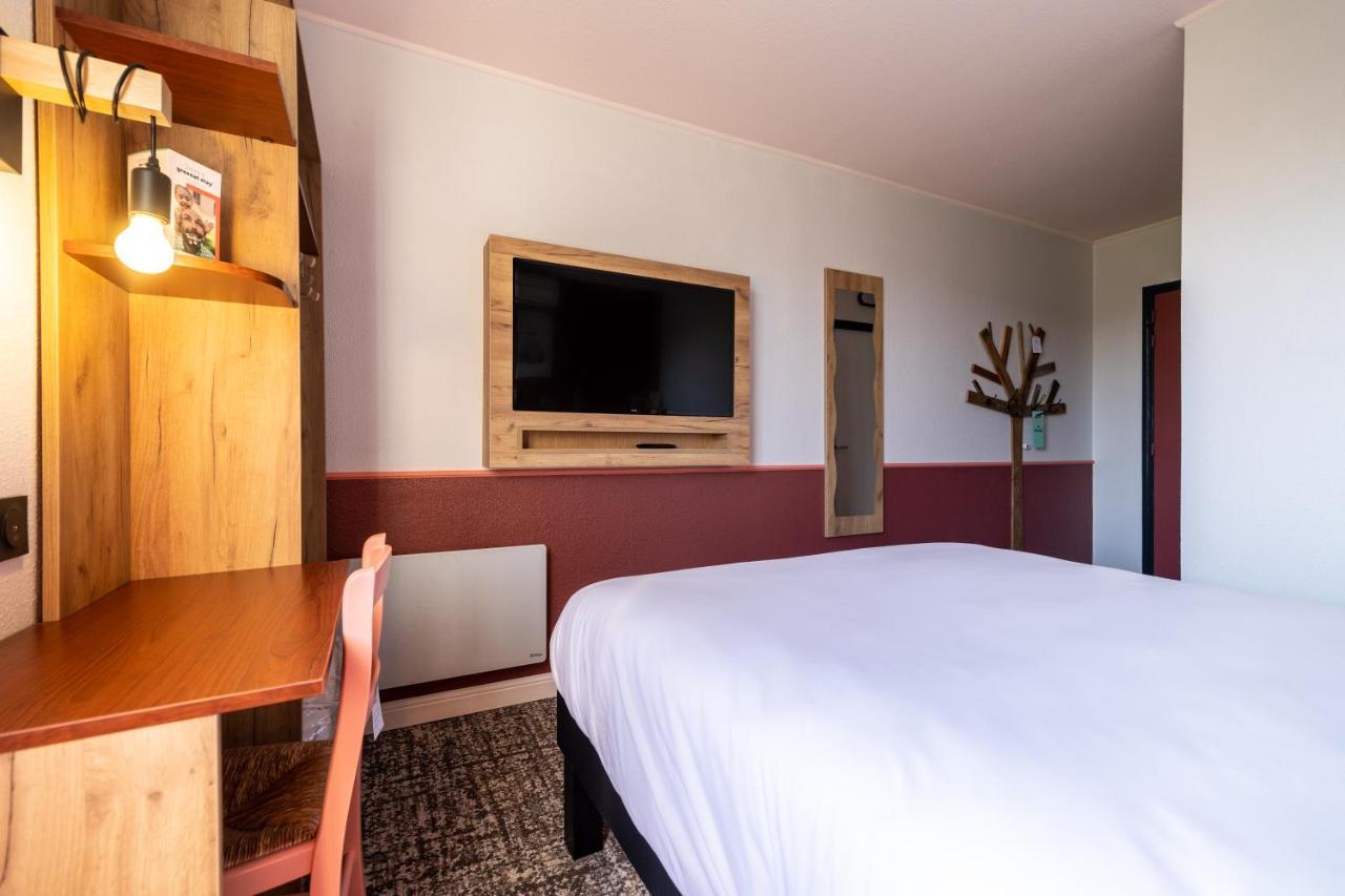 Greet Hotel Castres Saix Saix  Экстерьер фото