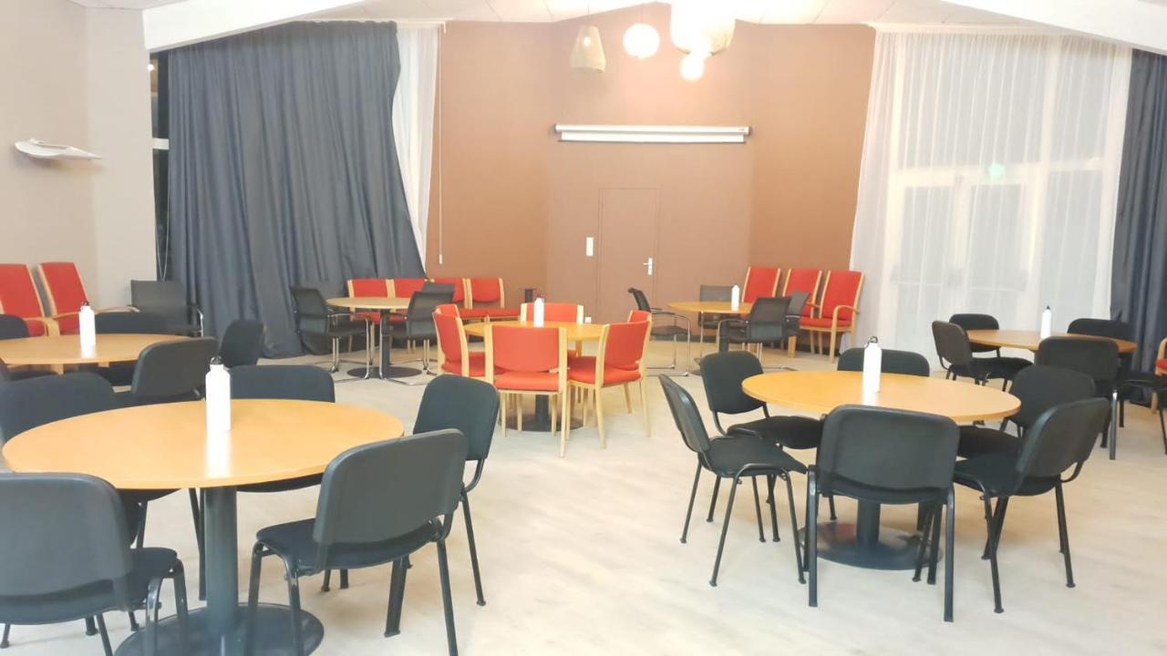 Greet Hotel Castres Saix Saix  Экстерьер фото
