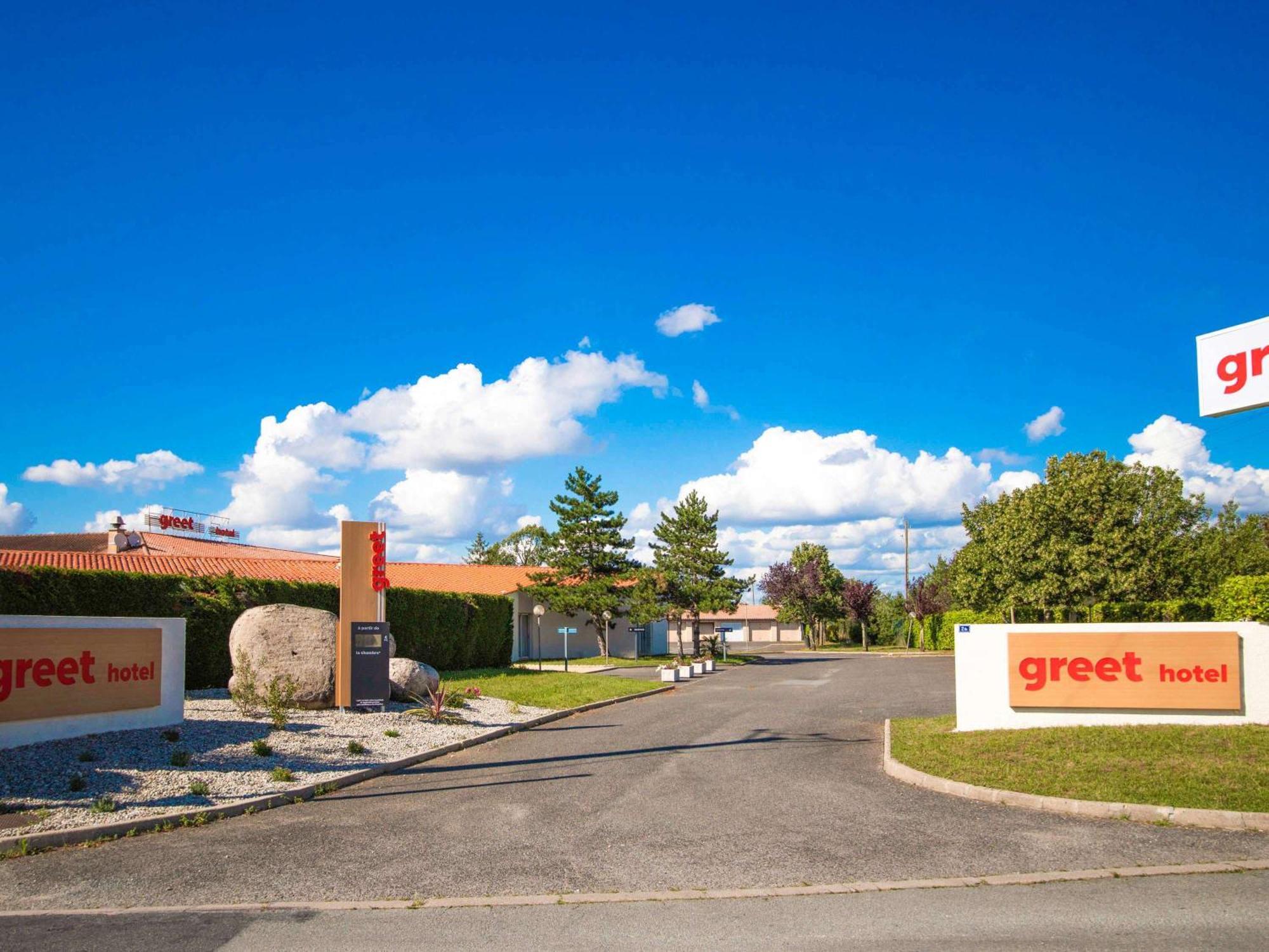 Greet Hotel Castres Saix Saix  Экстерьер фото